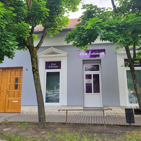 Privat Szallashelyek